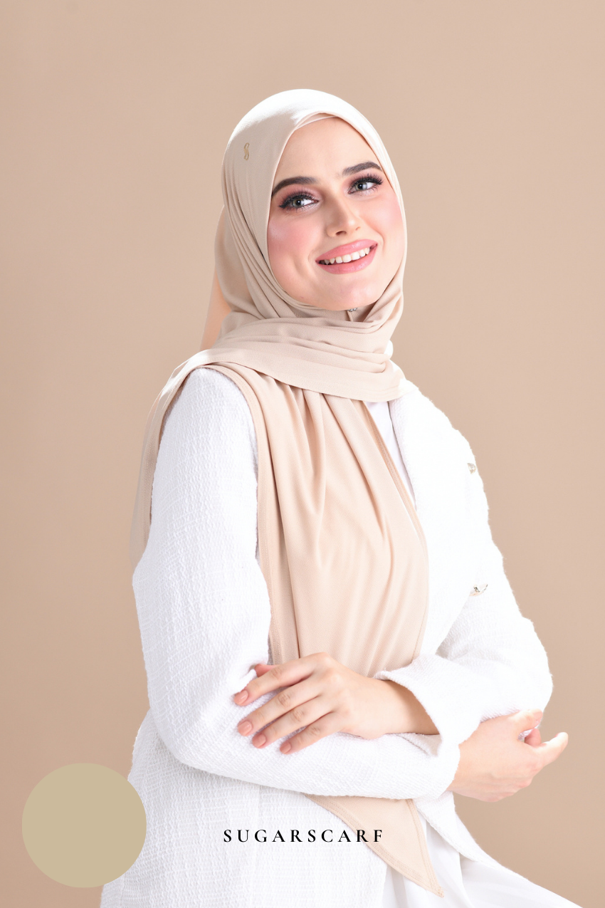 Claudia Triangle Style (Semi Instant Hijab) (Caramel)