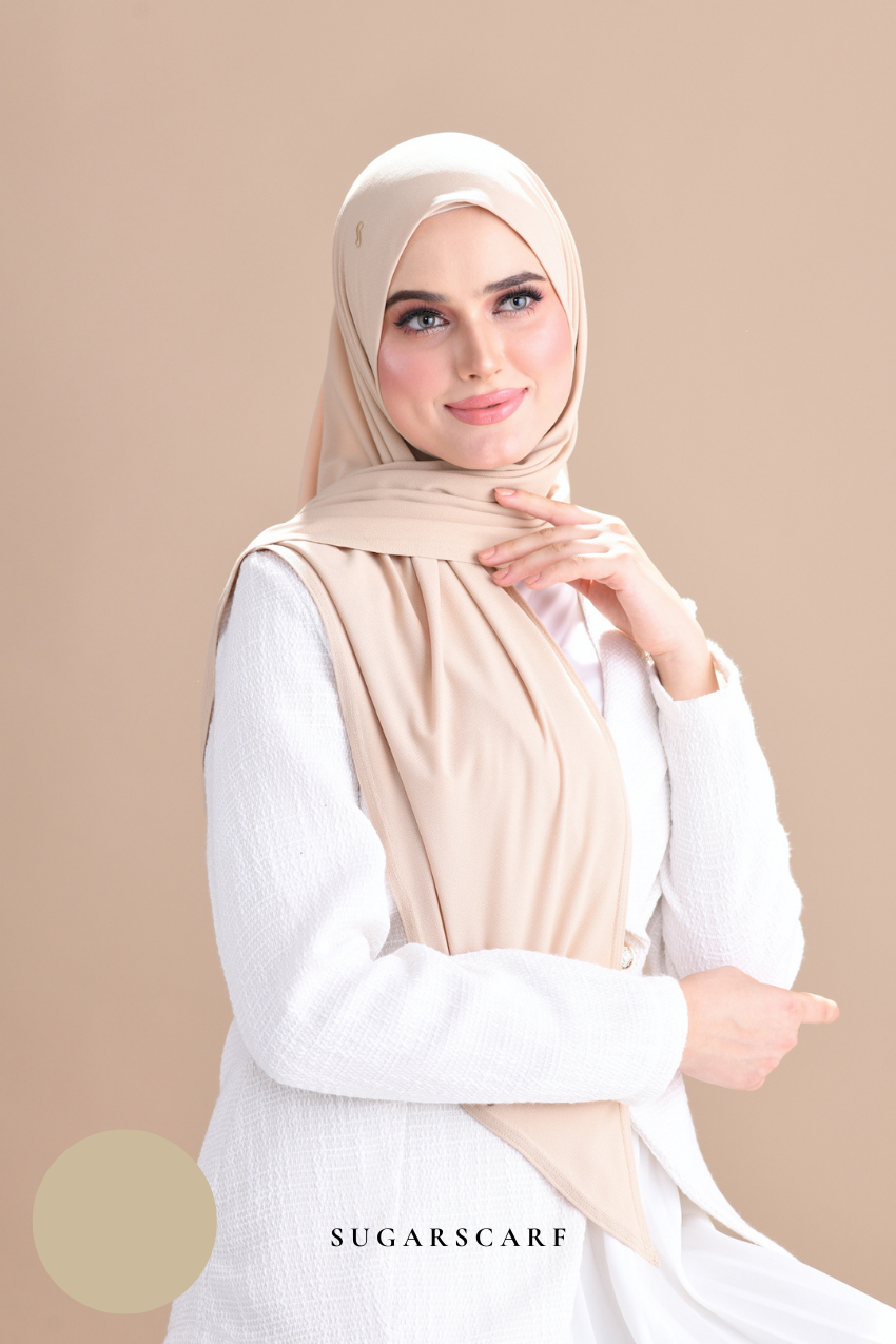 Claudia Triangle Style (Semi Instant Hijab) (Caramel)