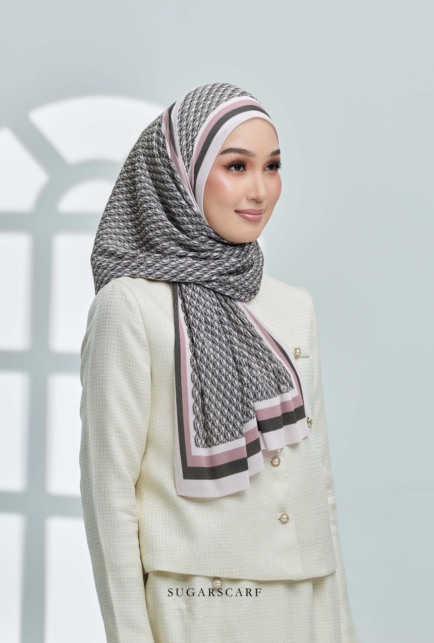 (SAMPLE) ( Full Wide Pleats Shawl ) Classy Monogram ( UPPER SIDE )