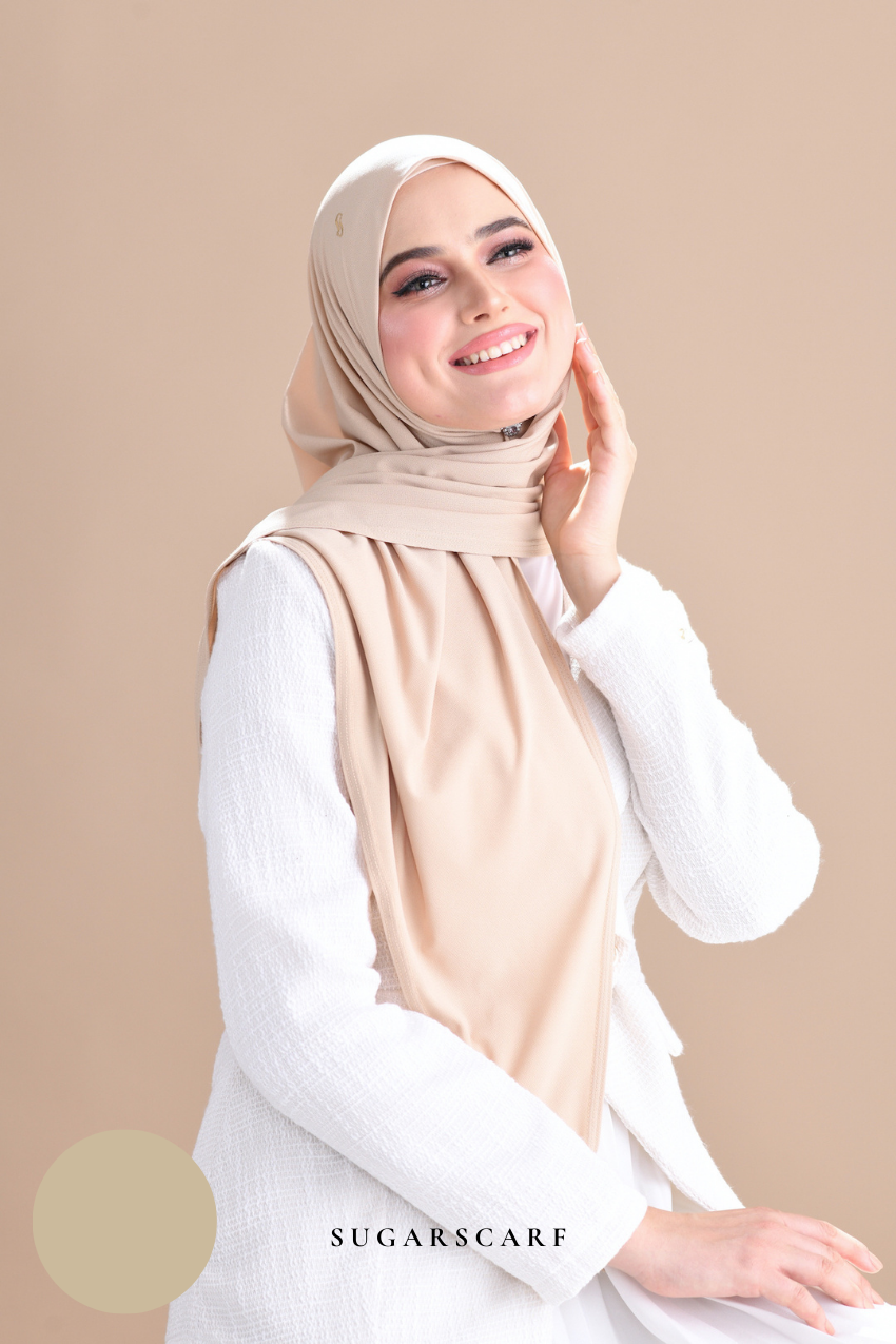 Claudia Triangle Style (Semi Instant Hijab) (Caramel)