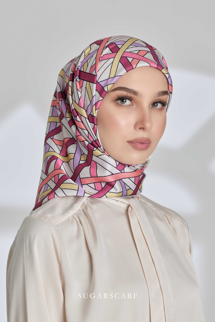 ( Square ) Classy Simpulan Mixed Satin Silk Scarf ( RESTU )