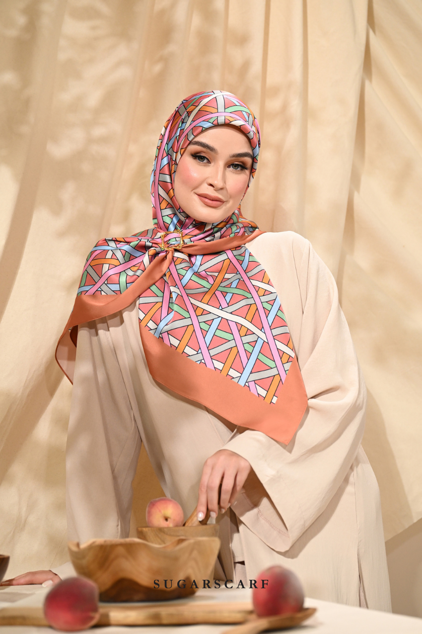 ( Square ) Classy Simpulan Mixed Satin Silk Scarf ( OPEN HOUSE )