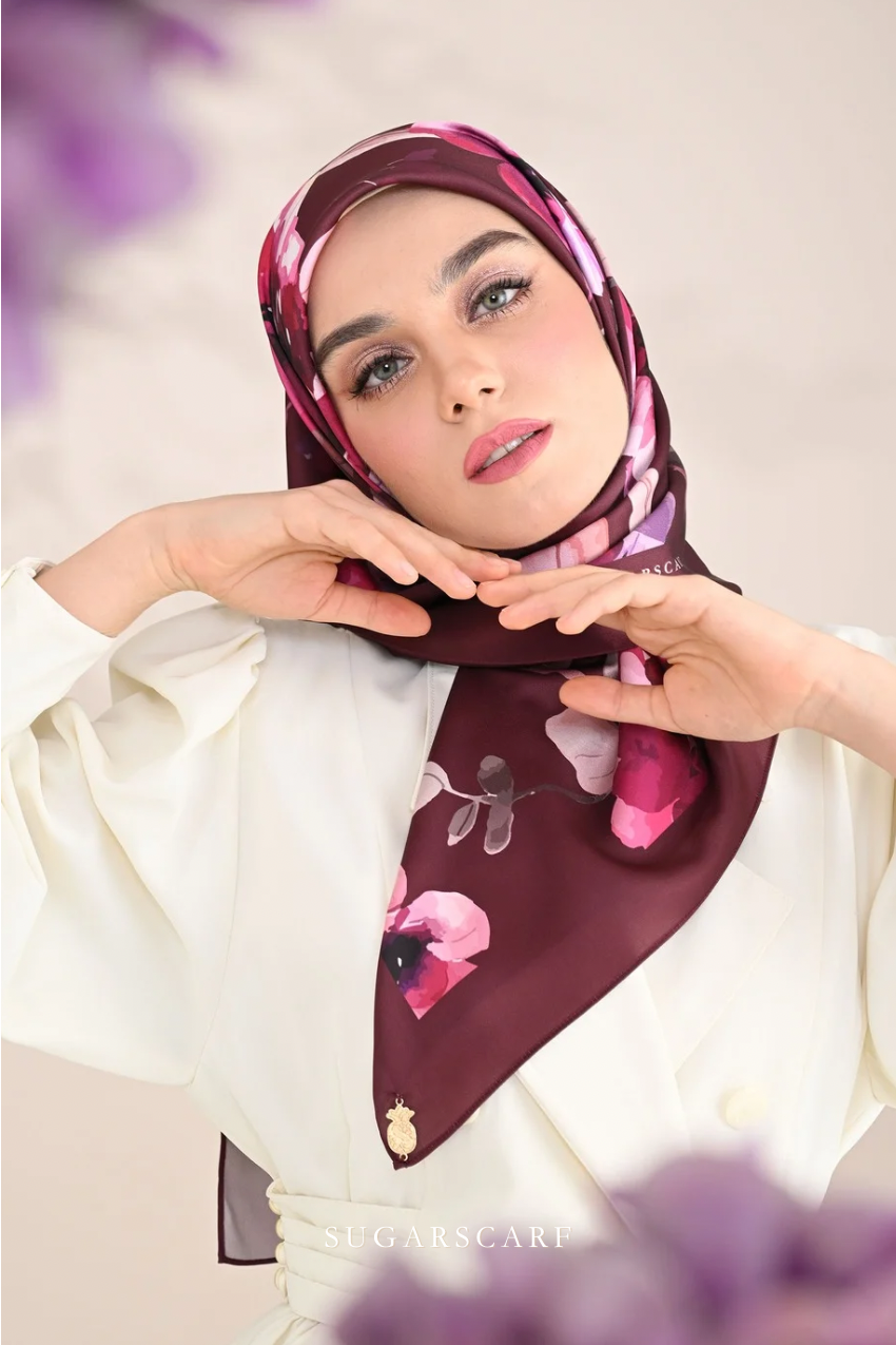 YES DEFECT ( Square ) Morning Bloom Mixed Satin Silk Square ( Off Day )