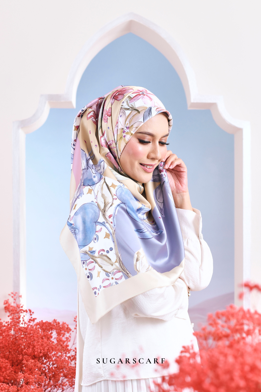 ( Square ) Garden of Hurrem Bloom Mixed Silk Satin Scarf ( NADINE )
