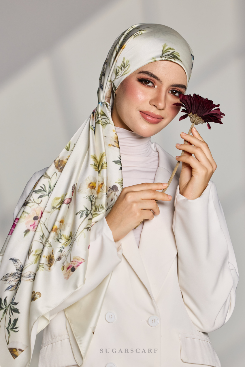 YES DEFECT Matte Satin Silk Sq (Garden Whimsy) in Garden Mirage