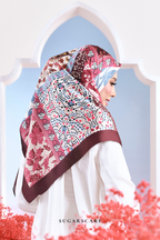 ( AS-IS ) Garden of Hurrem Bloom Mixed Silk Satin Square in HARIKA
