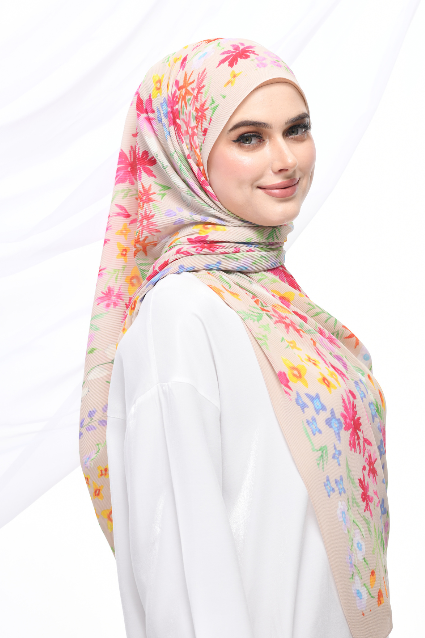 YES DEFECT ( Full Wide Pleats Shawl ) PETITE DITSY FLORAL ( Beige )