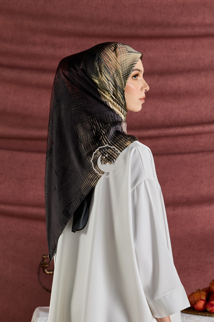 YES DEFECT - ( Square ) Celeste In Mixed Silk Matte Satin ( Versatile )