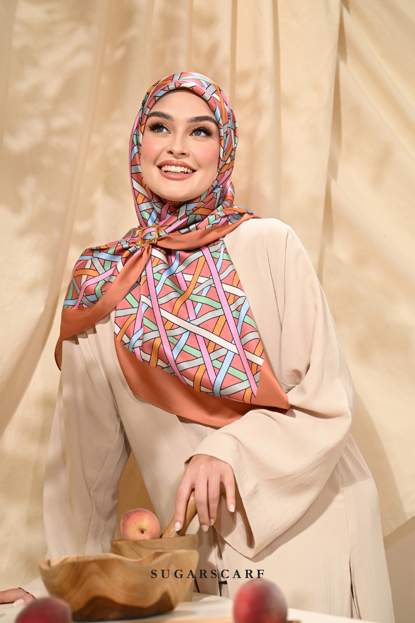 ( Square ) Classy Simpulan Mixed Satin Silk Scarf ( OPEN HOUSE )