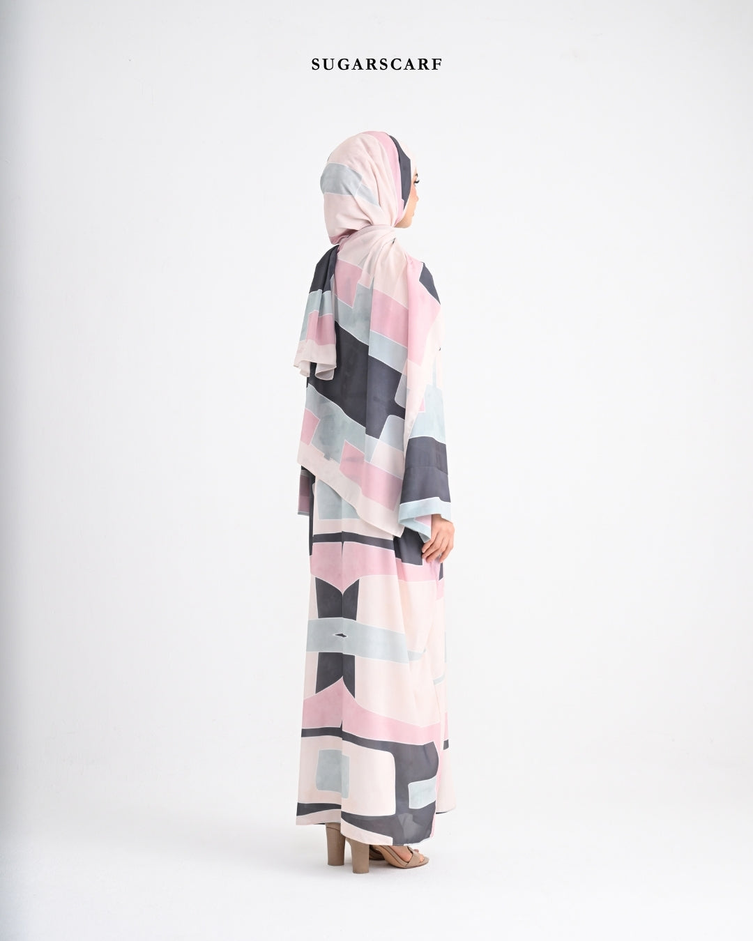 She is In Bloom Abaya Outer in Olivia