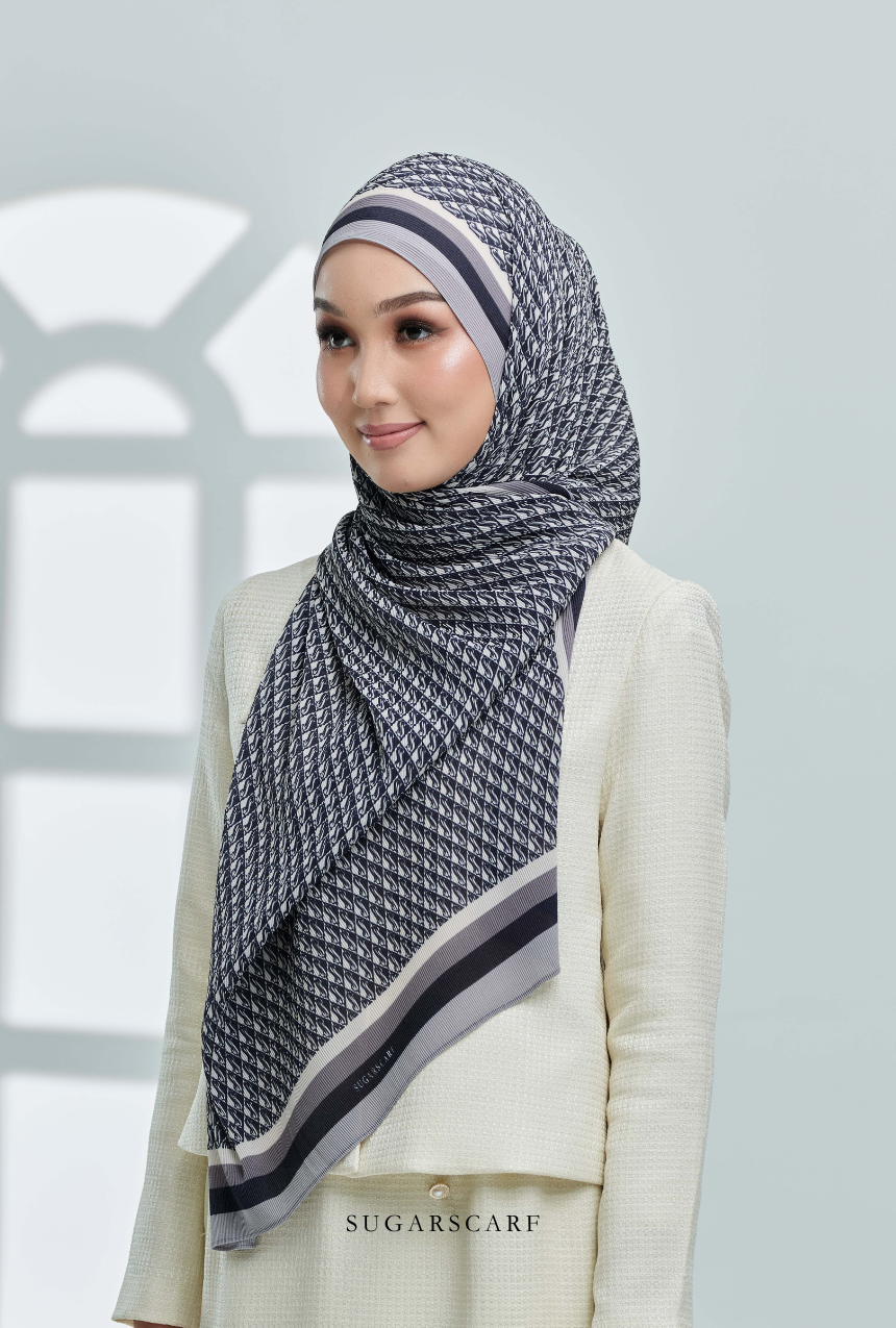 (SAMPLE) ( Full Wide Pleats Shawl ) Classy Monogram ( SMOKEY EYES )