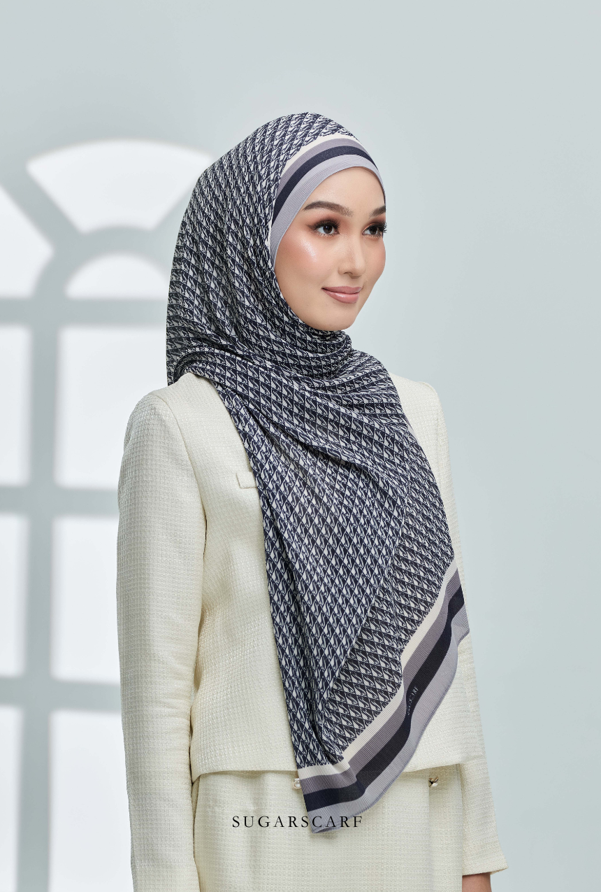 (SAMPLE) ( Full Wide Pleats Shawl ) Classy Monogram ( SMOKEY EYES )