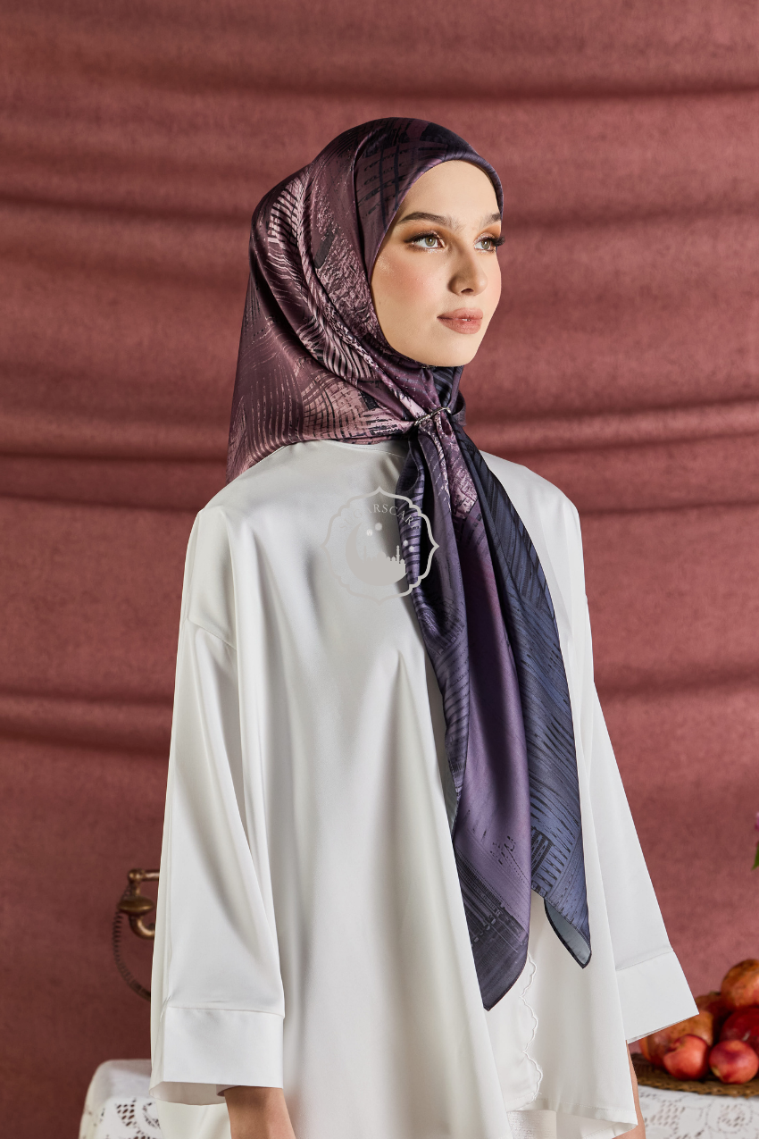 YES DEFECT (Square ) Celeste In Mixed Silk Matte Satin (Starlight)