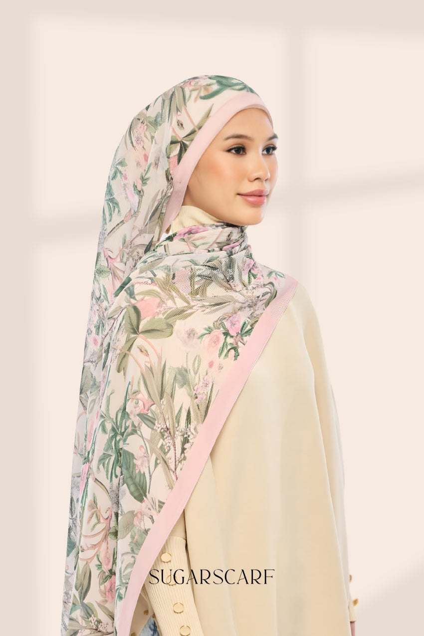 Jardin Full Wide Pleated Shawl in Rosey