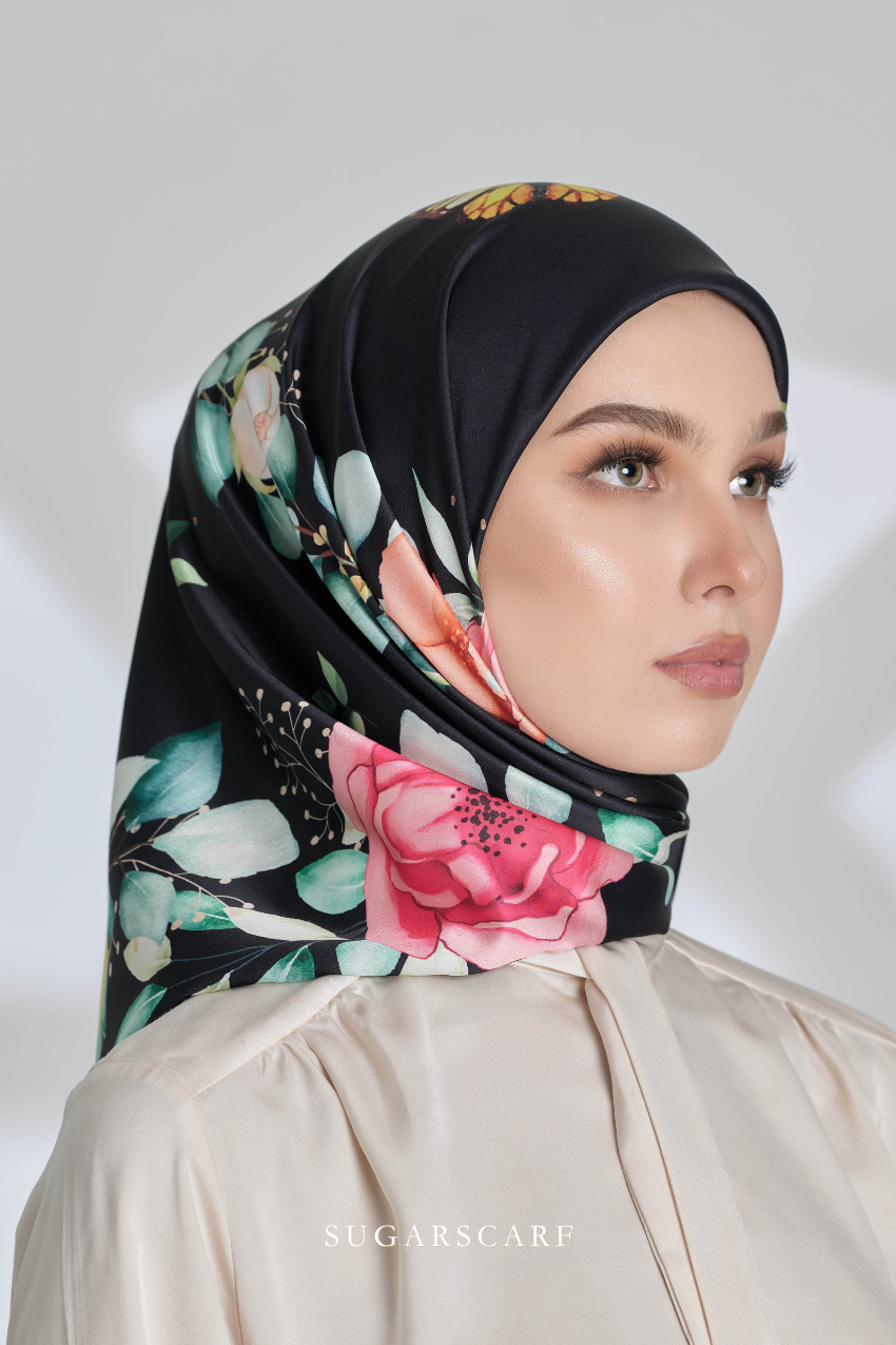 ( Square ) Garden of Hurrem Bloom Mixed Silk Satin Scarf ( ELMARA )