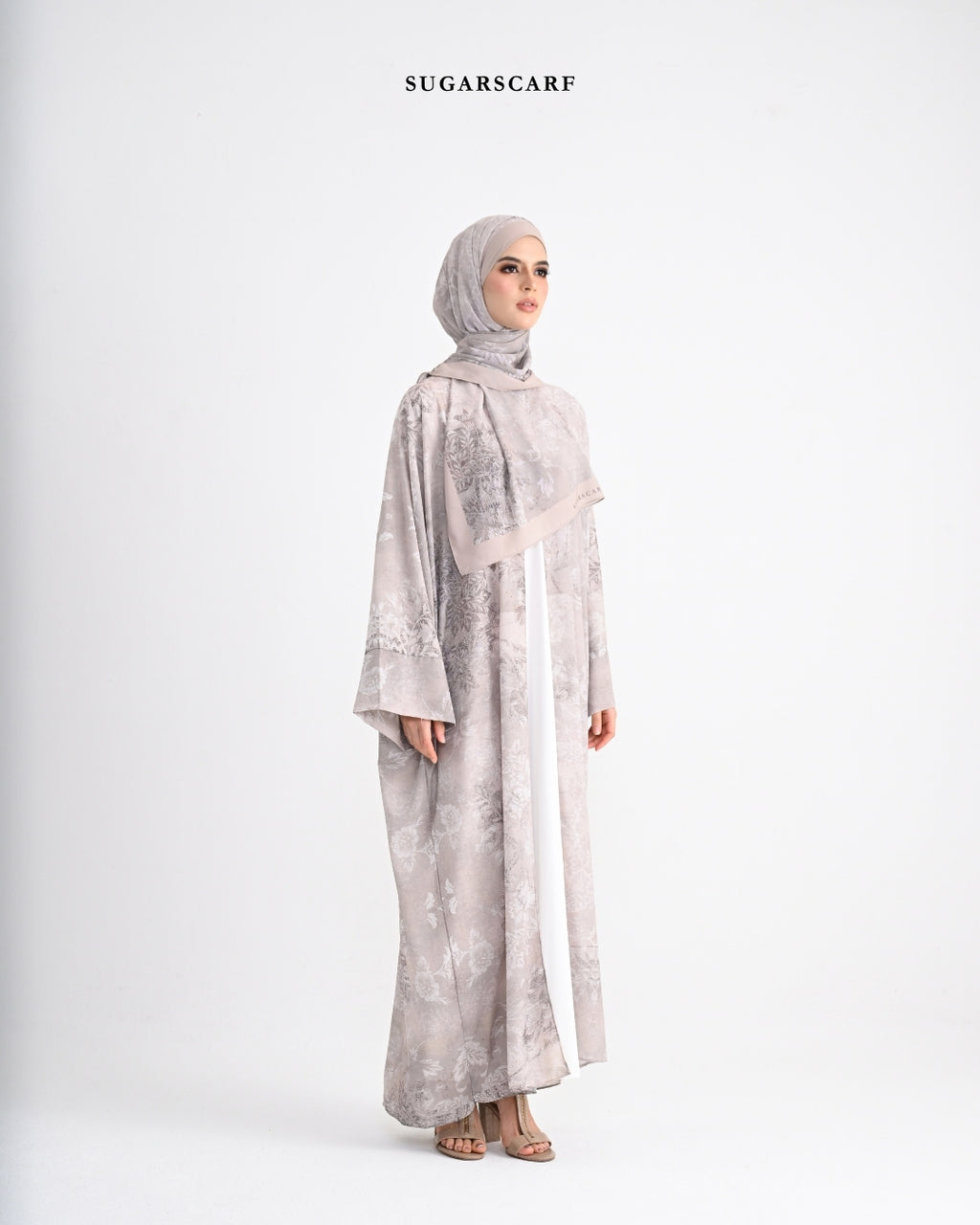 She is In Bloom Abaya Outer in Rania