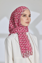 ( Full Wide Pleats Shawl ) Kindness ( KISSES)