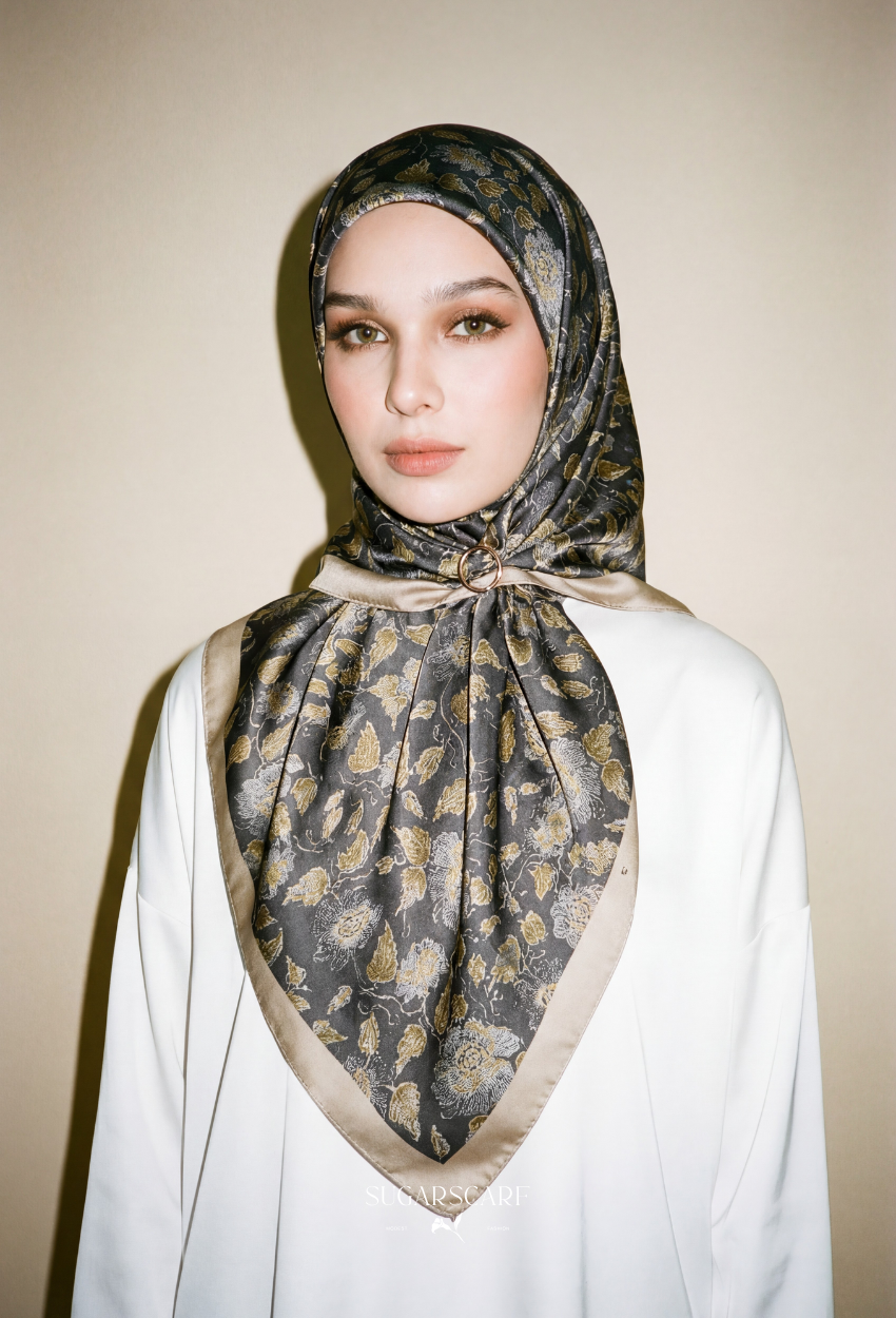 Eid Maison 2026 Scarves Mixed Satin Square in BloomEira