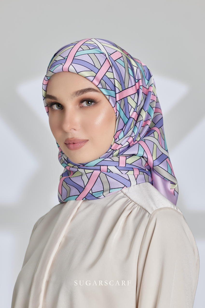 ( Square ) Classy Simpulan Mixed Satin Silk Scarf ( KONVOI )