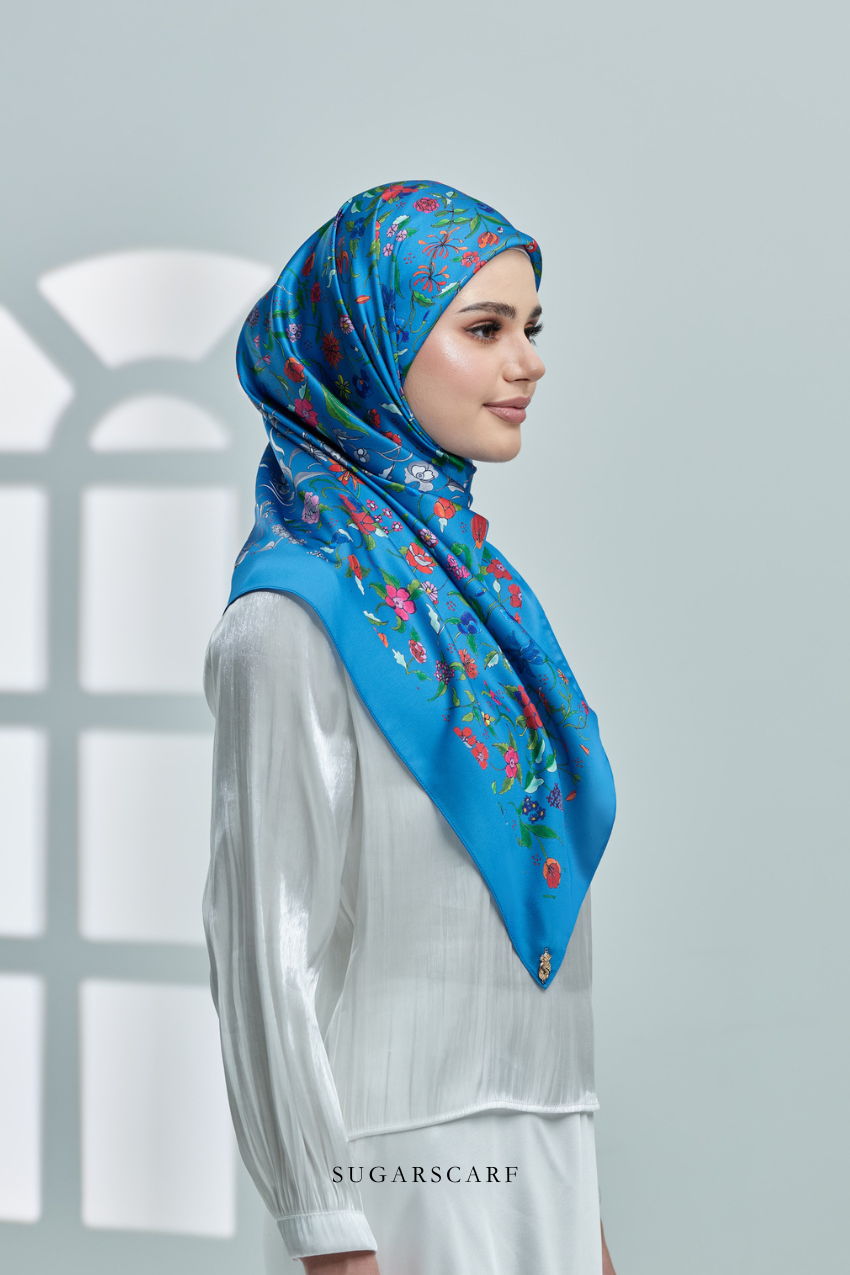 YES ( Square ) Enchanted Garden Mixed Satin Silk Square ( Bridgerton Blue )