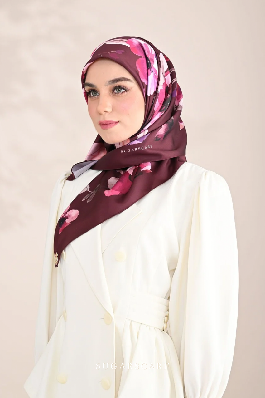 YES DEFECT ( Square ) Morning Bloom Mixed Satin Silk Square ( Off Day )