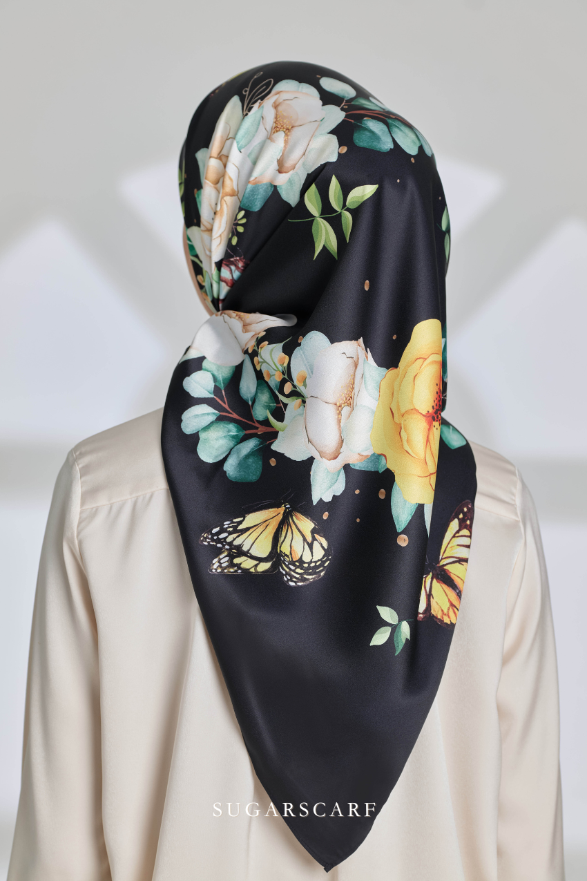 YES DEFECT - ( Square ) Garden of Hurrem Bloom Mixed Silk Satin Scarf ( ELMARA )