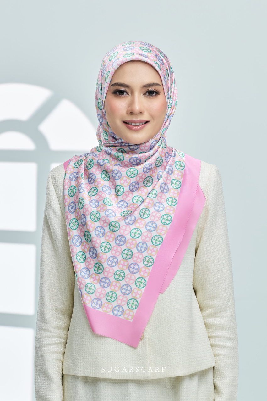 ( Square ) Girl Boss Mixed Satin Silk Scarf ( Meeting )