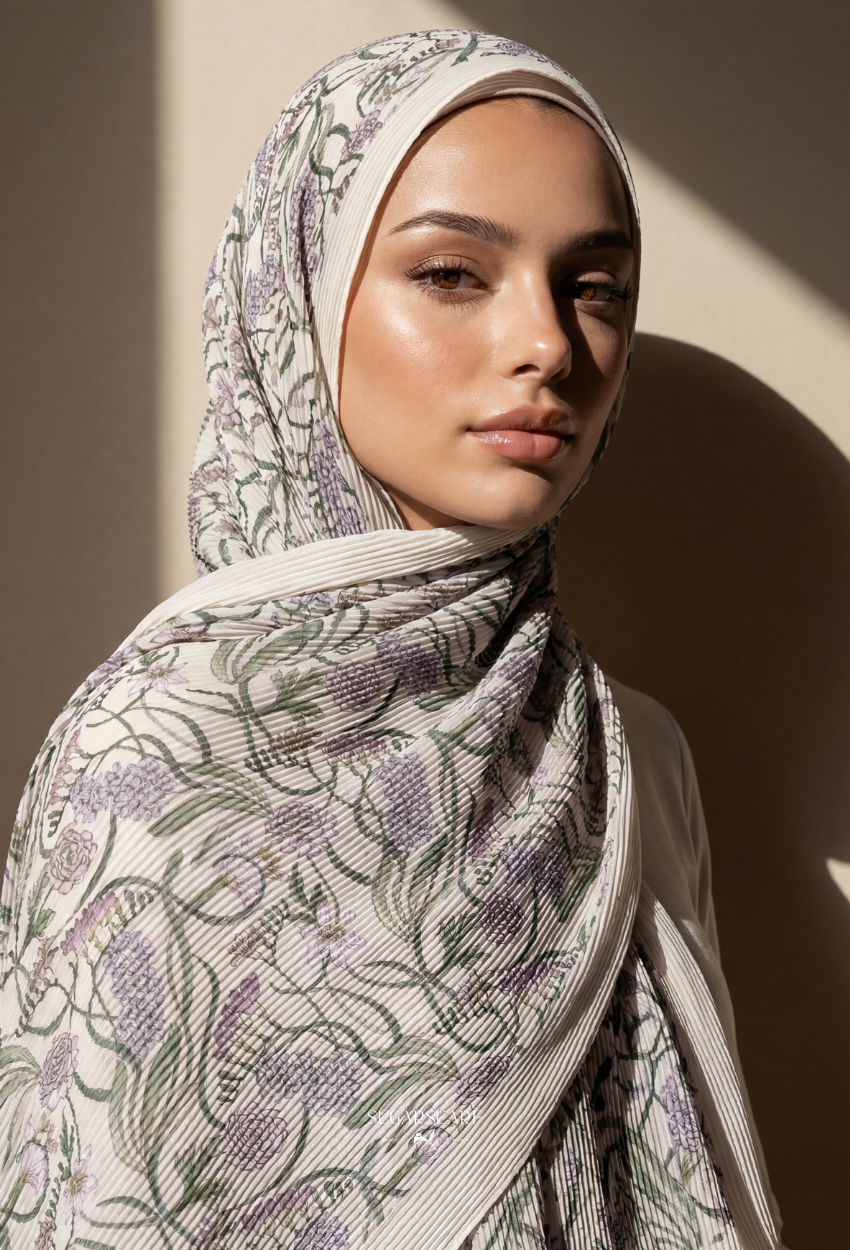 Fall In Love Wide Ultra Fine Pleated Shawl Ironless · in Lanora