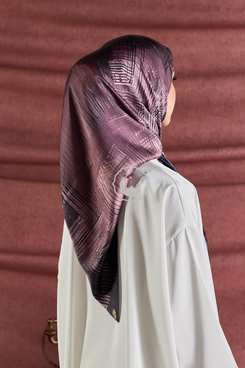 YES DEFECT (Square ) Celeste In Mixed Silk Matte Satin (Starlight)