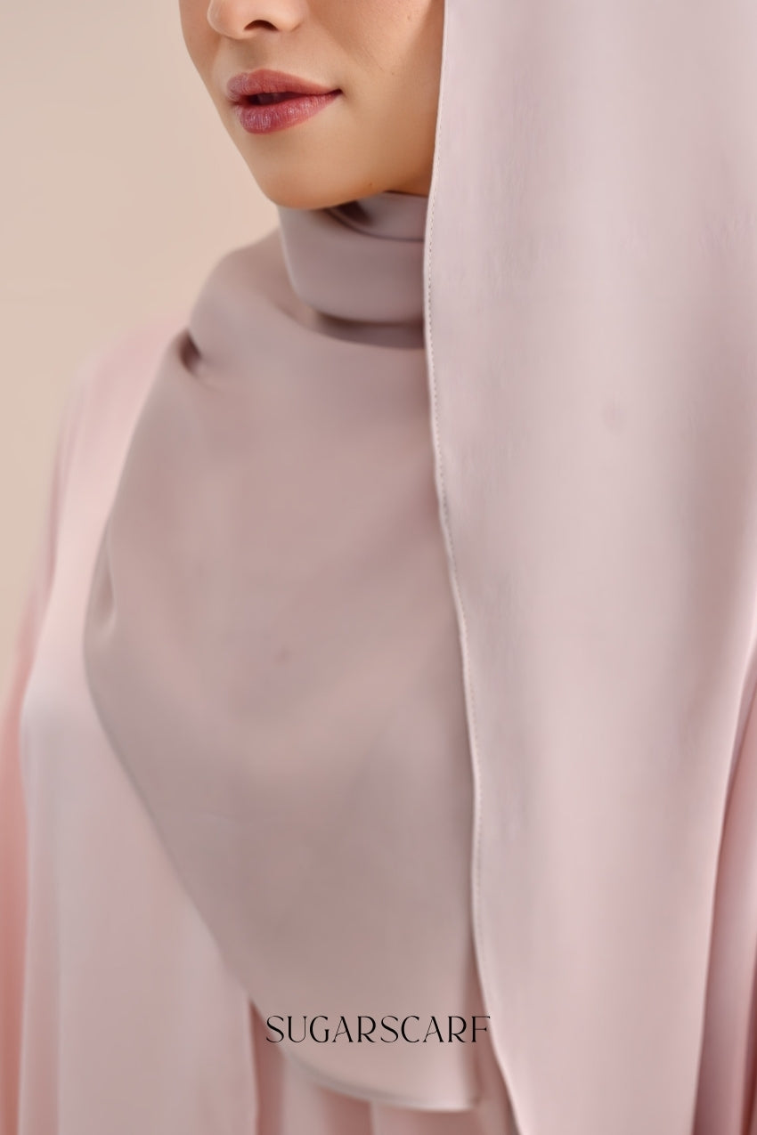 Noir Éclat Kate e The Scarfé Hood /Shawl 100%Silk in Sandstone