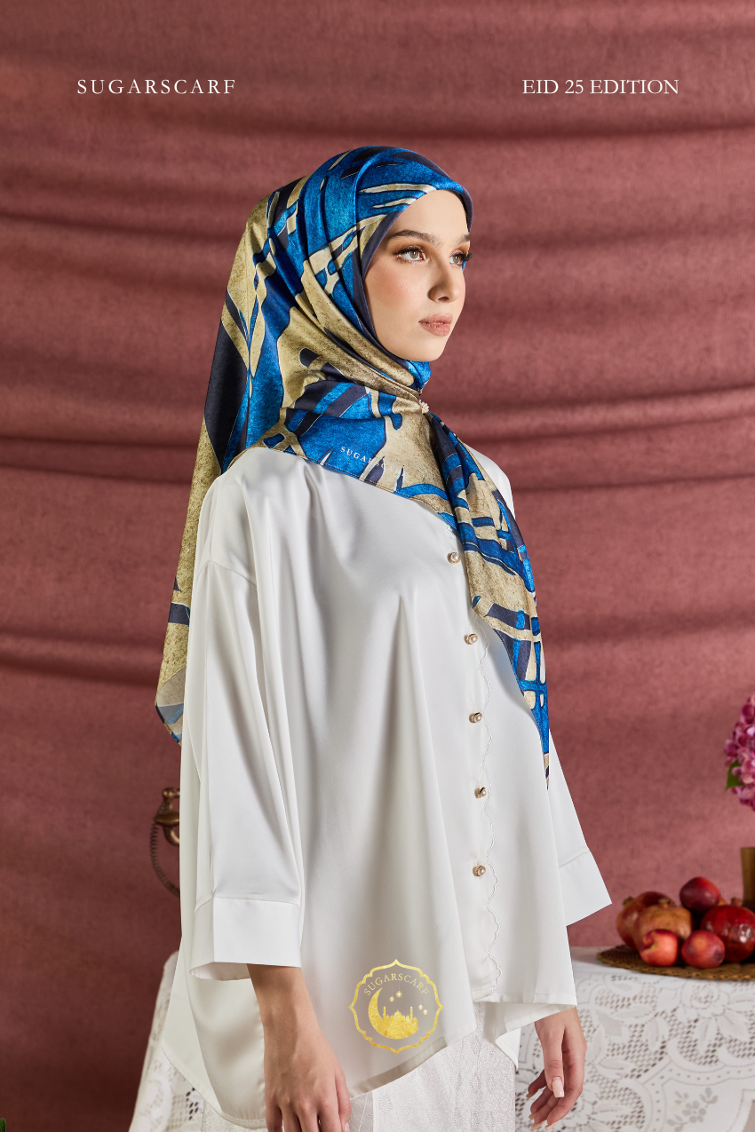 (Square ) Celeste In Mixed Silk Matte Satin (Tenang)