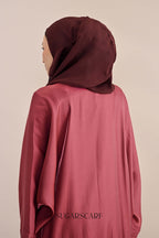 Noir Éclat Kate e The Scarfé Hood /Shawl 100%Silk in Crimson Glow
