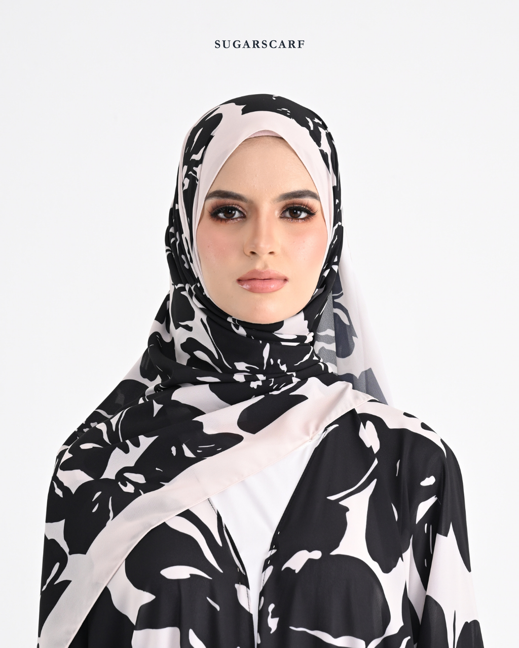 Korean Chiffon Long Shawl (She is in the Bloom) in Kelly