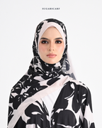 Korean Chiffon Long Shawl (She is in the Bloom) in Kelly