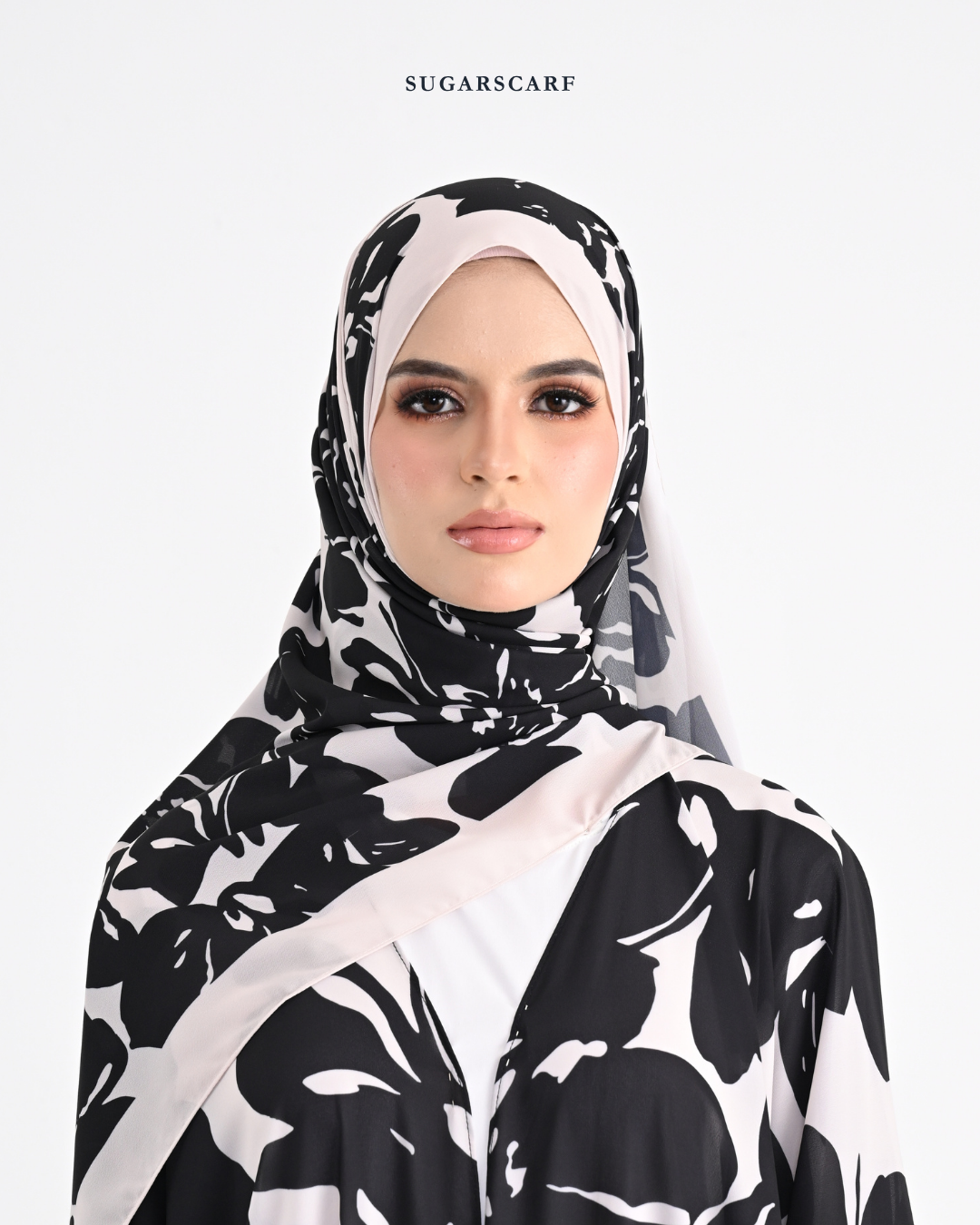 Korean Chiffon Long Shawl (She is in the Bloom) in Kelly