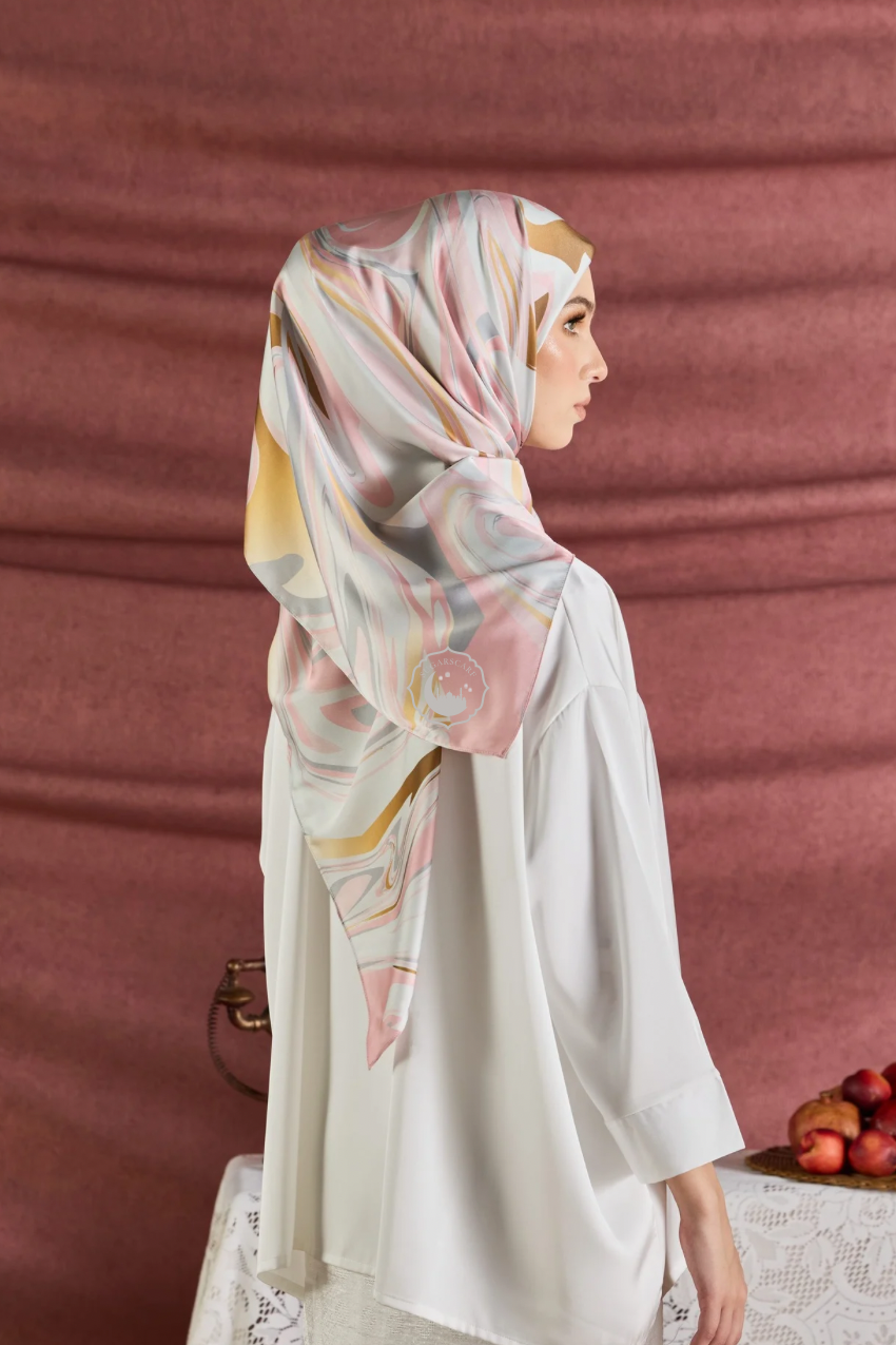 YES DEFECT - (Square) Celeste In Mixed Silk Matte Satin (Noour)