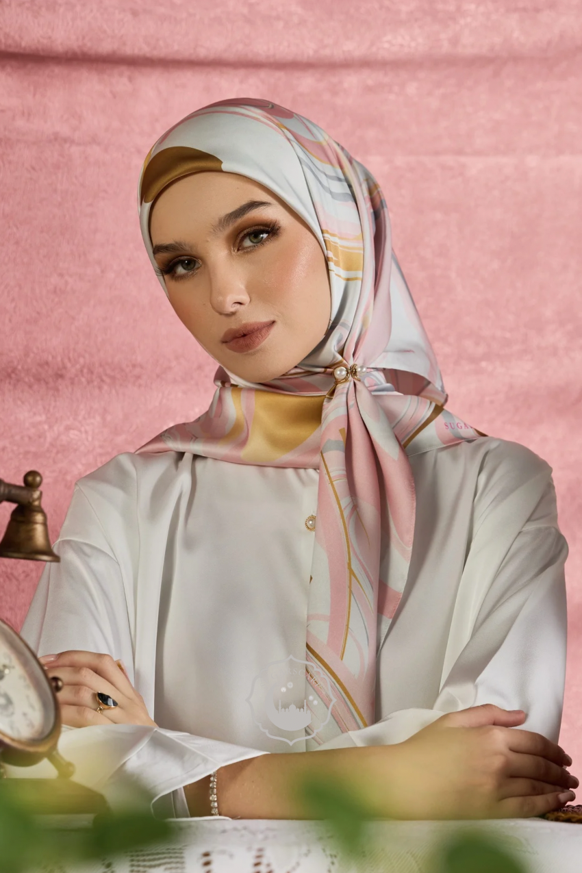 YES DEFECT - (Square) Celeste In Mixed Silk Matte Satin (Noour)