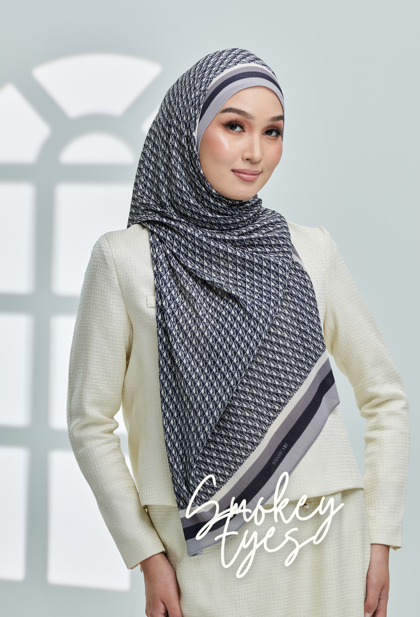 (SAMPLE) ( Full Wide Pleats Shawl ) Classy Monogram ( SMOKEY EYES )