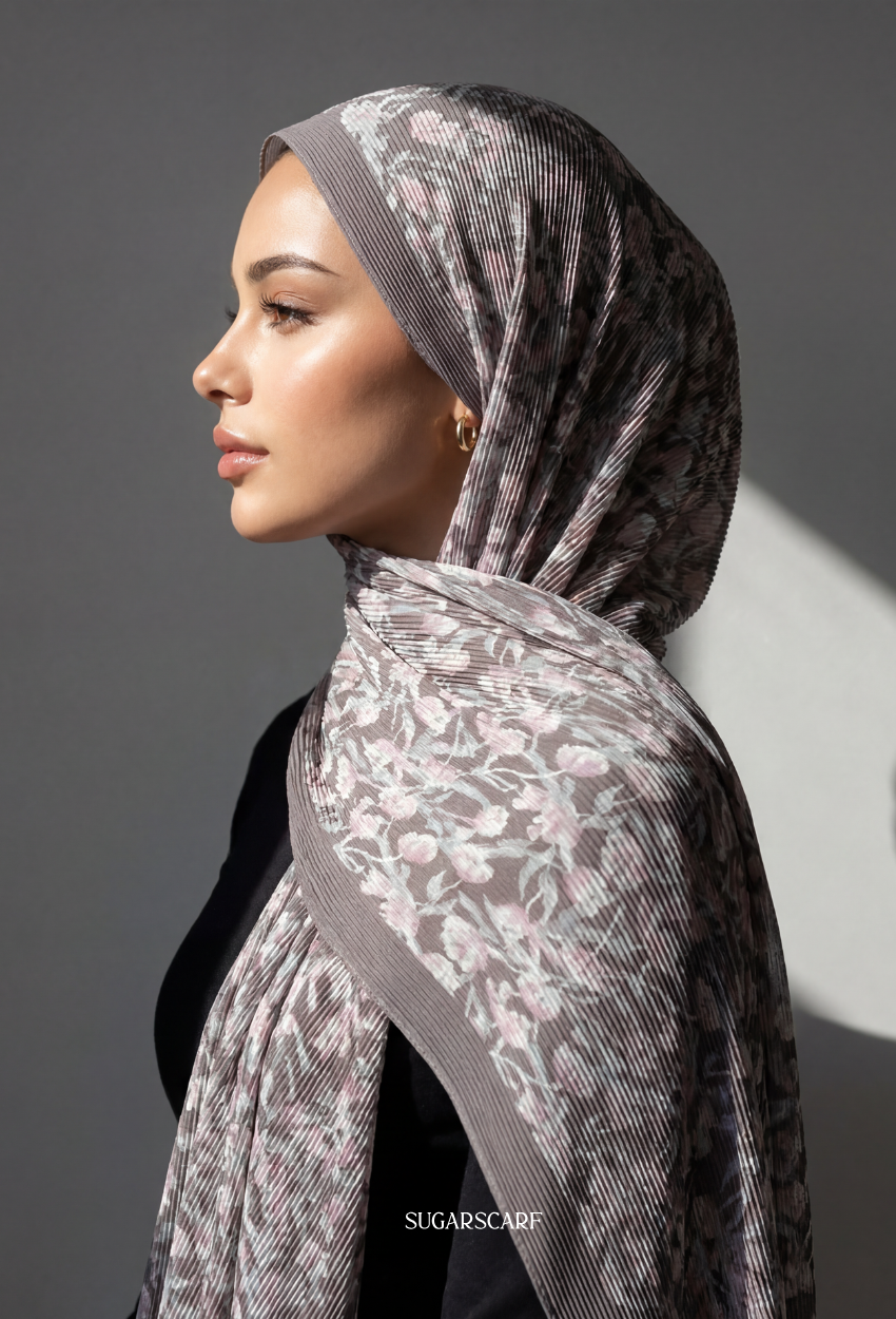 Fall In Love Wide Ultra Fine Pleated Shawl Ironless · in Aloura