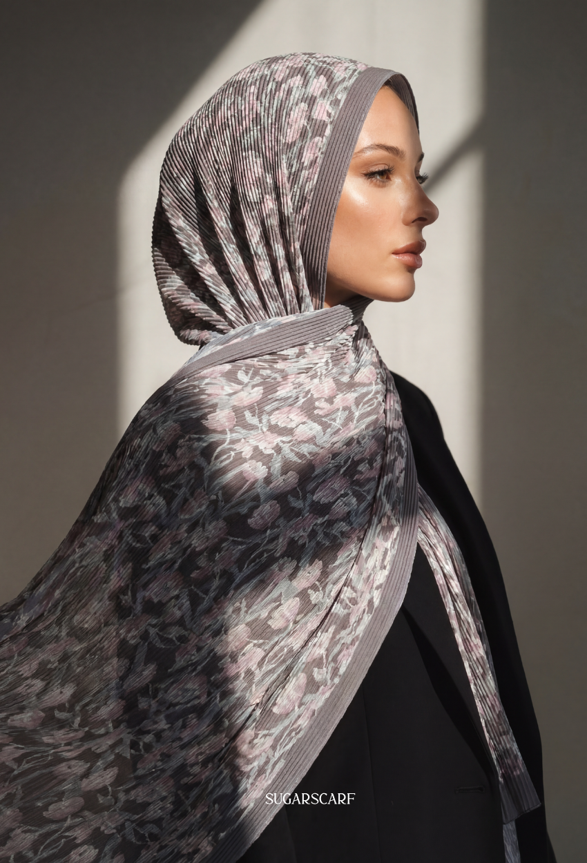 Fall In Love Wide Ultra Fine Pleated Shawl Ironless · in Aloura