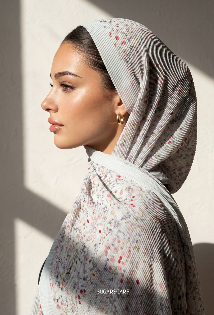 Fall In Love Wide Ultra Fine Pleated Shawl Ironless · in Noour