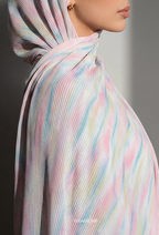 Fall In Love Wide Ultra Fine Pleated Shawl Ironless · in Alessia