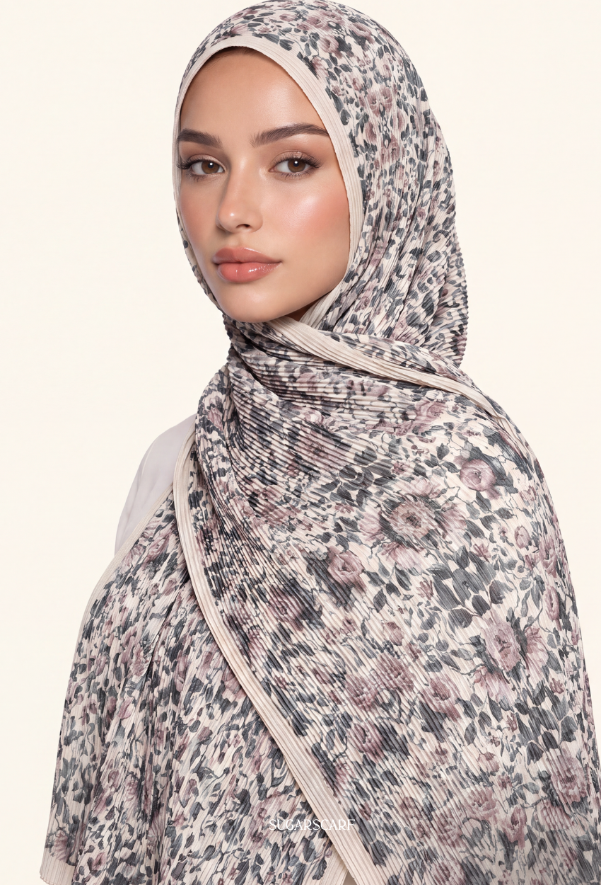Fall In Love Wide Ultra Fine Pleated Shawl Ironless · in Lotie