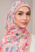 Fall In Love Wide Ultra Fine Pleated Shawl Ironless · in Sollene