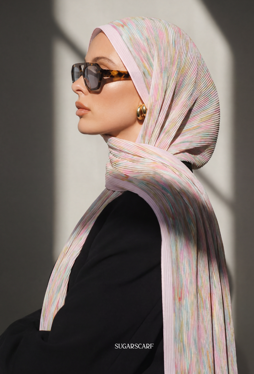 Fall In Love Wide Ultra Fine Pleated Shawl Ironless · in Prive