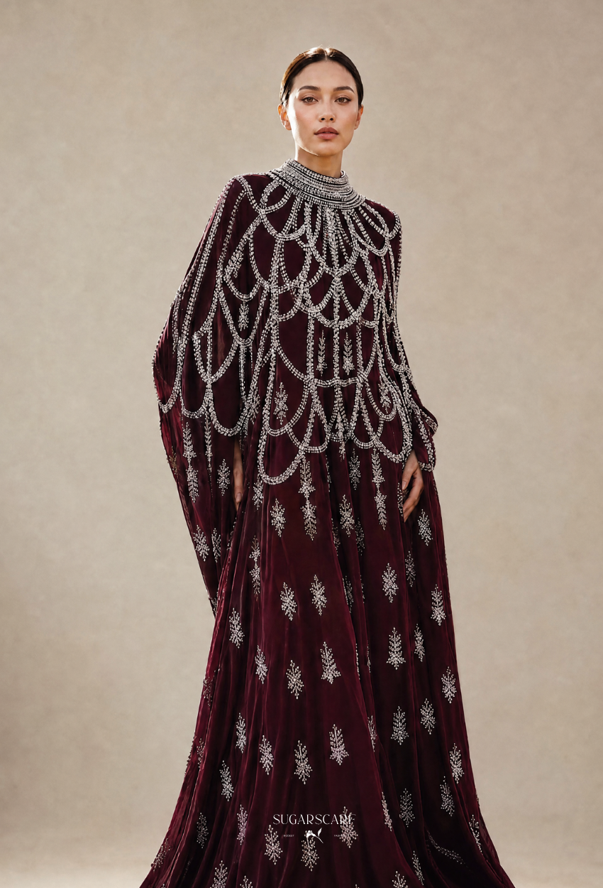 Hailey Crystal Beads Drape In Maroon