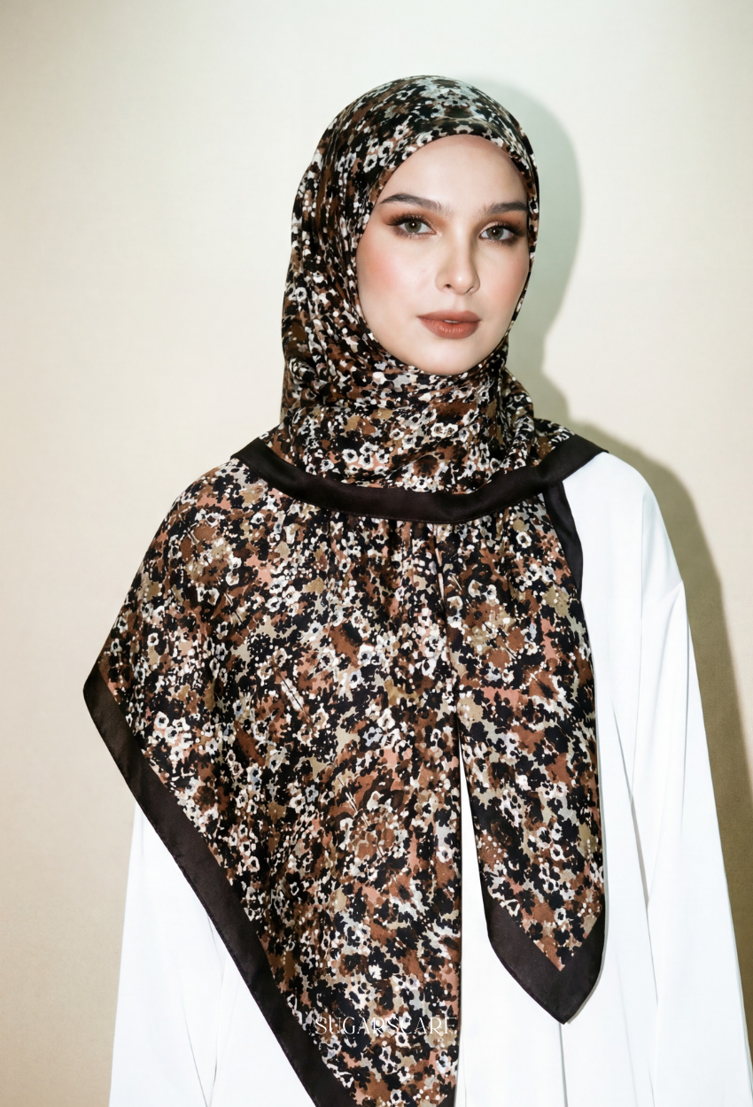 Blooming Scarves Mixed Satin Square in Bloom Vera