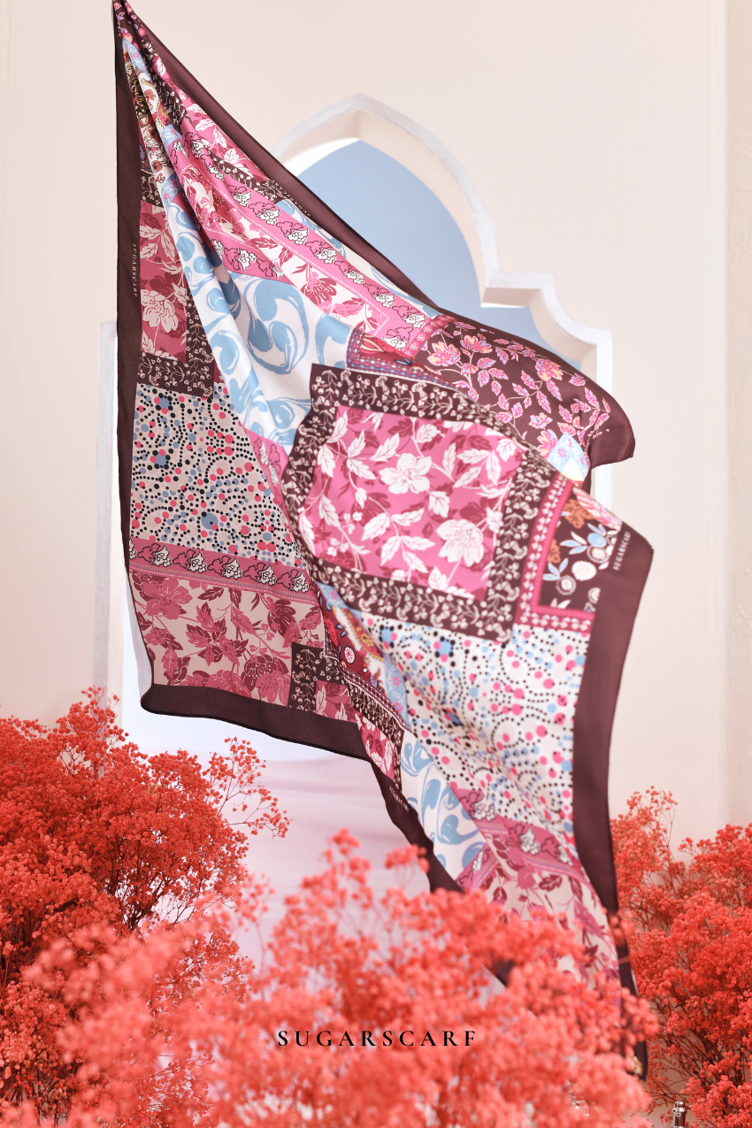( AS-IS ) Garden of Hurrem Bloom Mixed Silk Satin Square in HARIKA