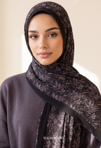 Fall In Love Wide Ultra Fine Pleated Shawl Ironless · in Brera