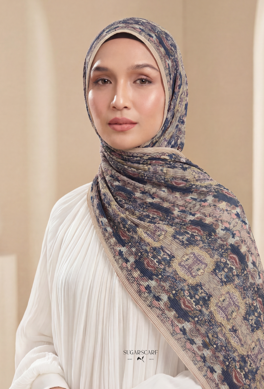 Fall In Love Wide Ultra Fine Pleated Shawl Ironless · in Wulan